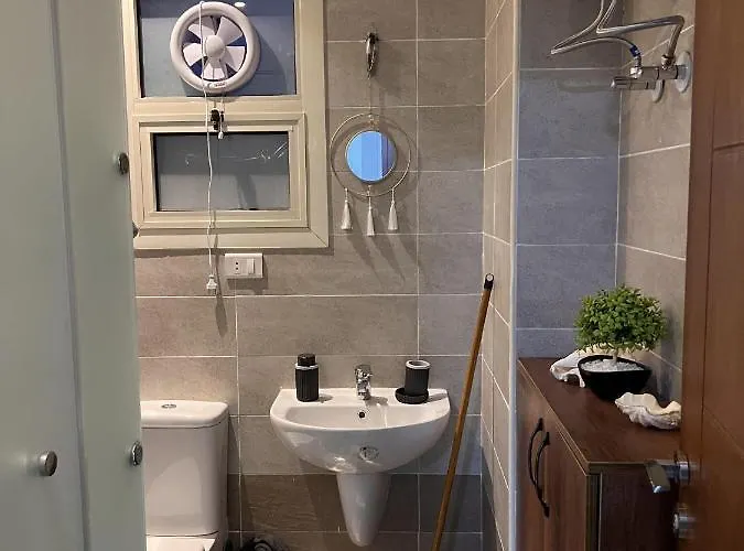 Charming 1-bed In Апартаменты Хургада